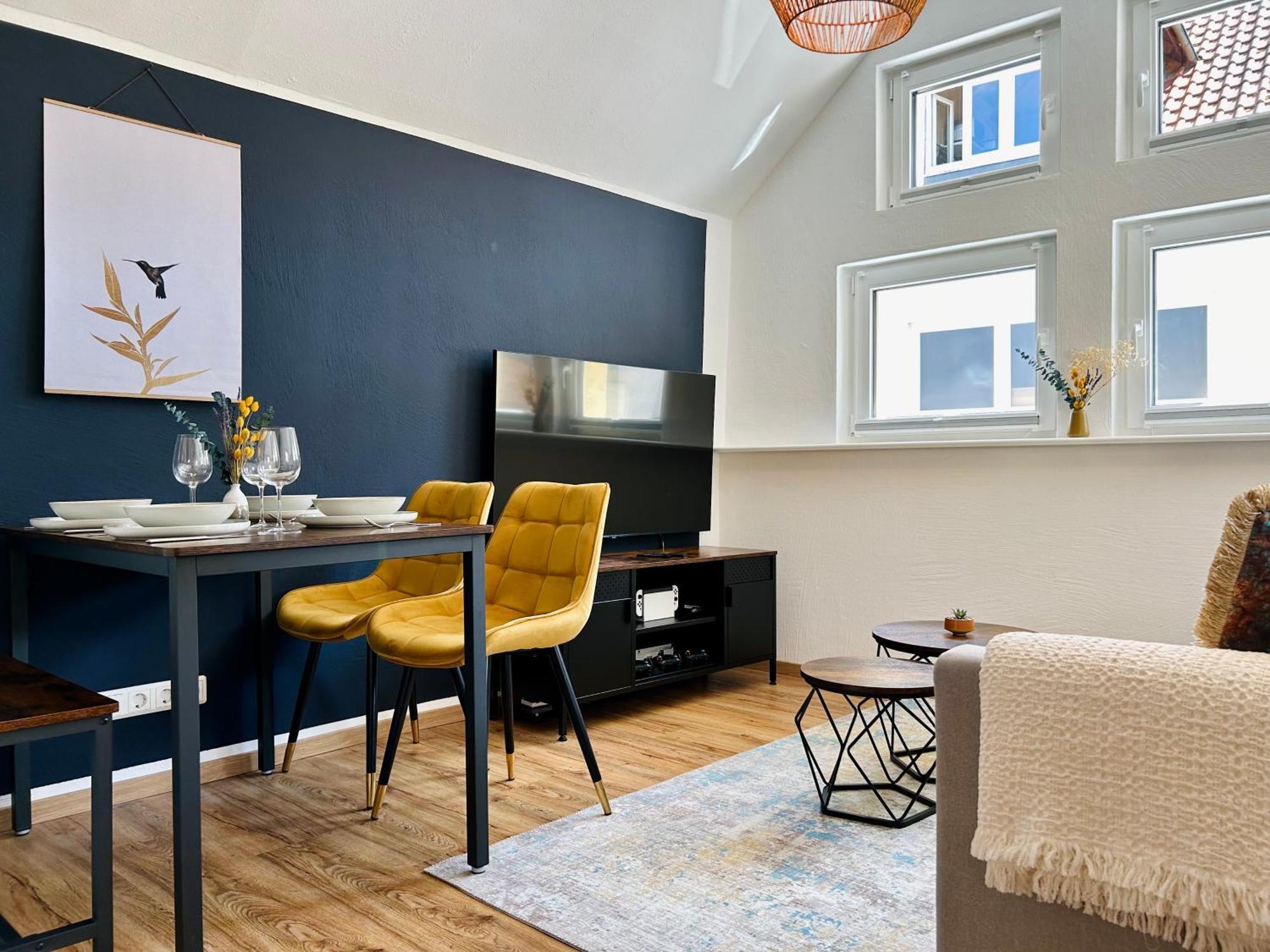 Kolibri - Design Maisonette - Nintendo Switch, Streaming, Bikestore, E-wallbox * Marburg