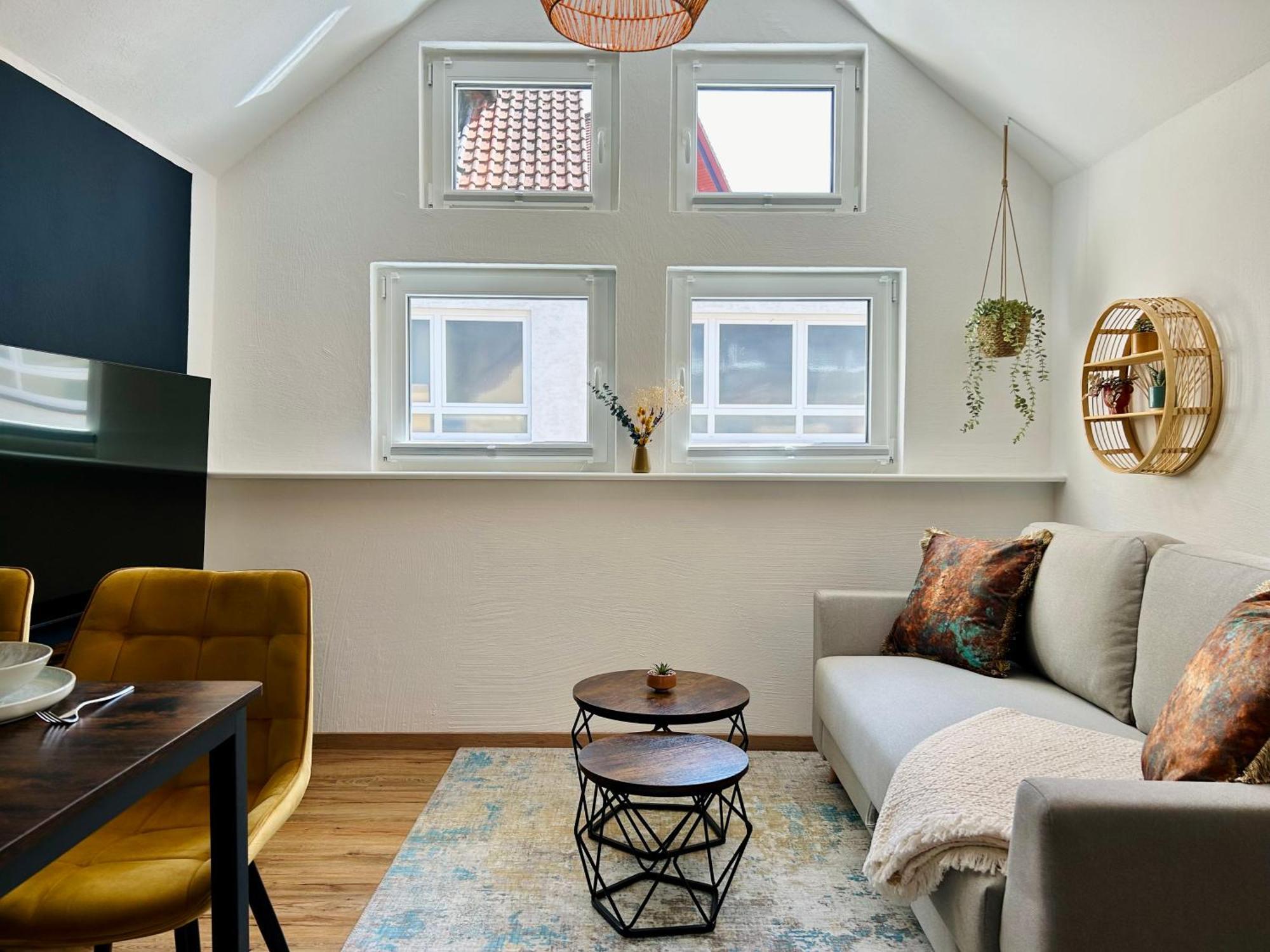 Kolibri - Design Maisonette - Nintendo Switch, Streaming, Bikestore, E-wallbox Apartment Marburg